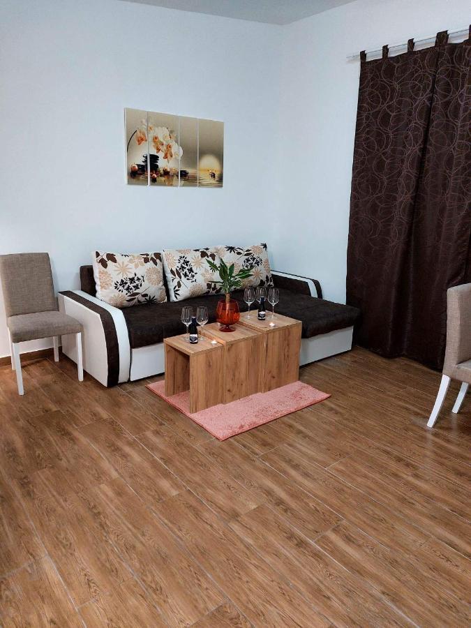 Filigran Aparthotel Palic Bagian luar foto