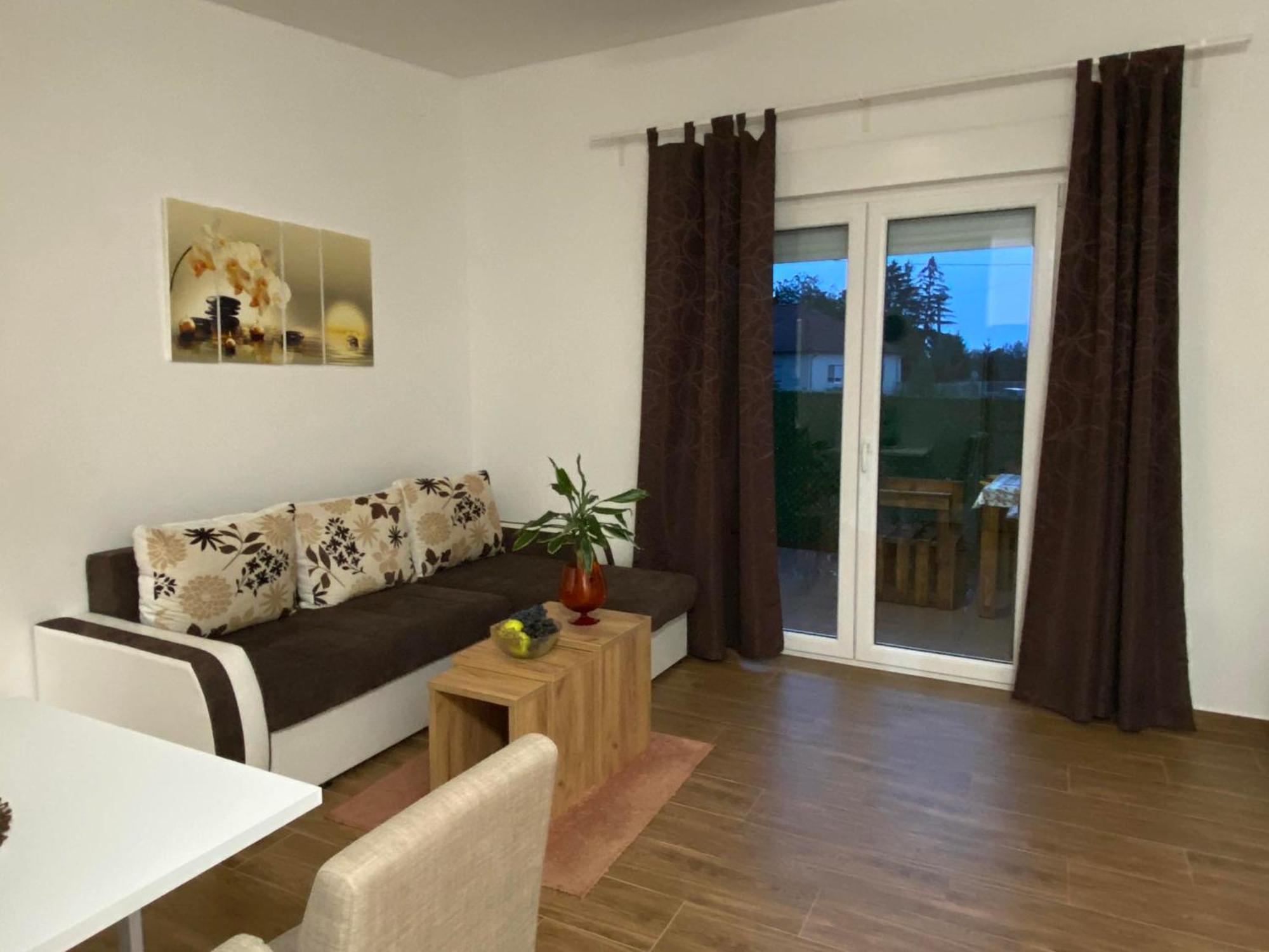 Filigran Aparthotel Palic Bagian luar foto